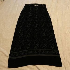 Valerie Stevens Petites Maxi Velvet floral skirt
